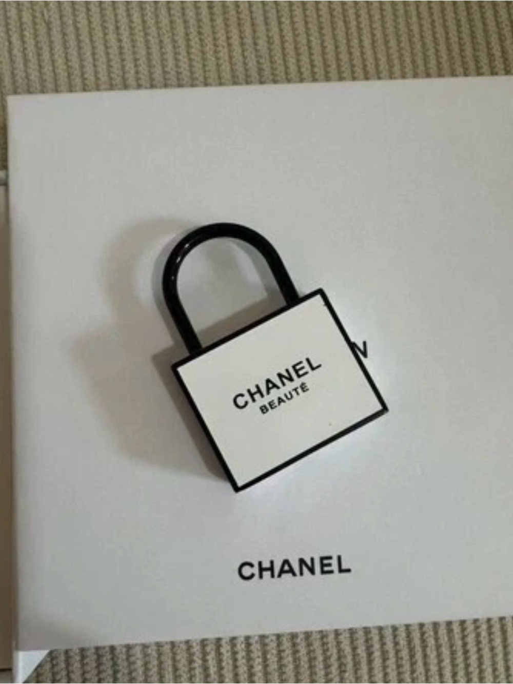 CHANEL Black & White Padlock Key & Card Holder Set with Gold Hardware - Picture 5 of 5